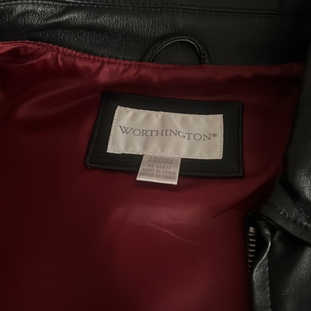 Leather jacket - Picture 2 of 3